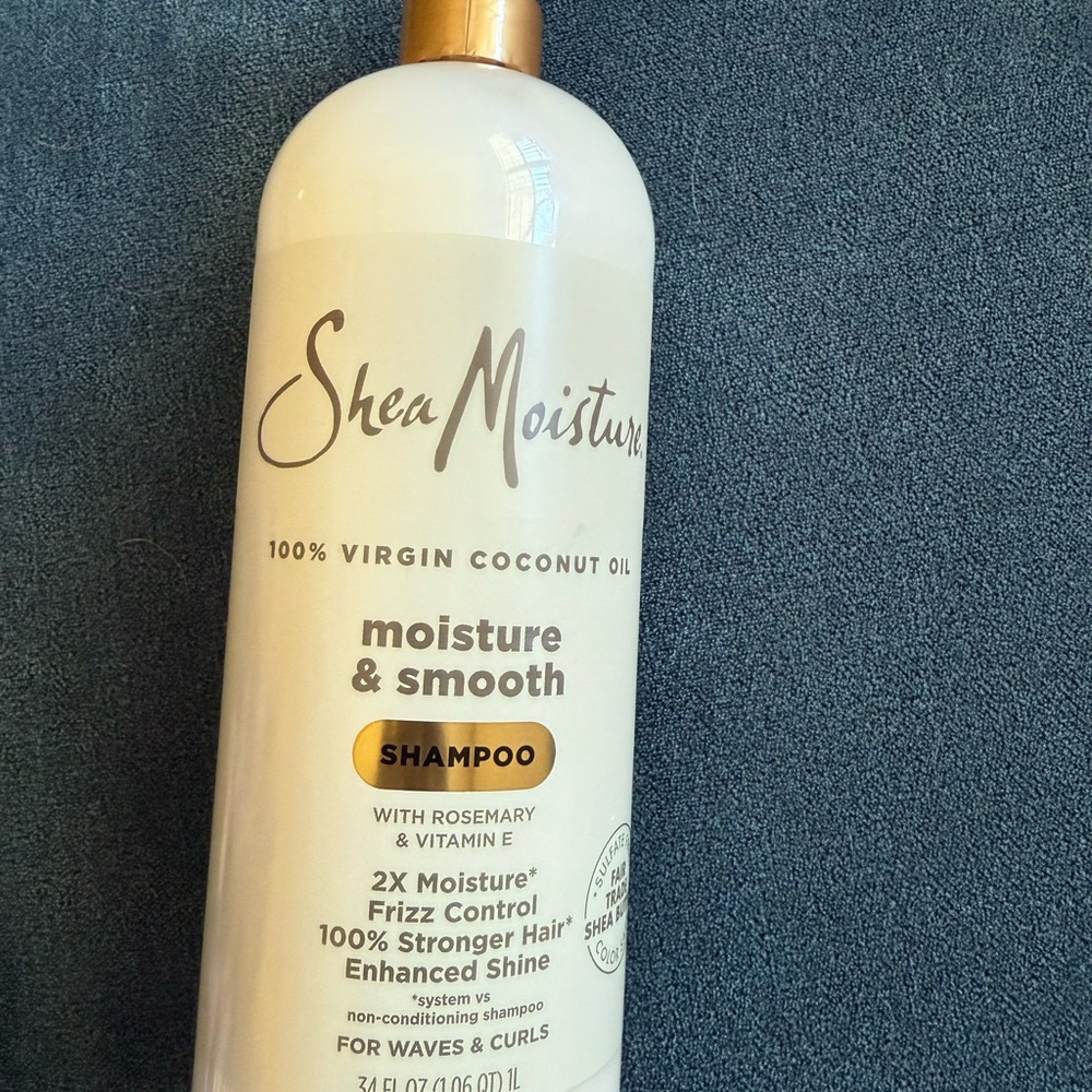 Shea Moisture White Moisture & Smooth Shampoo